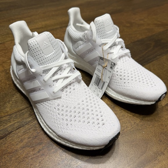 Adidas Ultraboost 1.0 White Cloud Women's Sz. 7 NEW - Picture 1 of 10